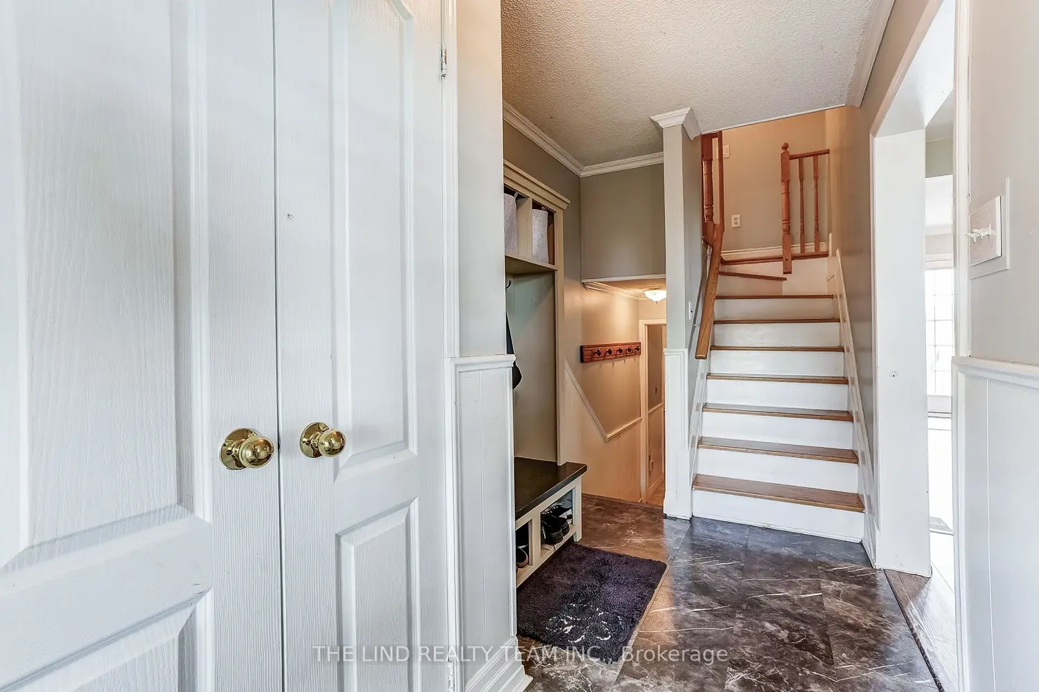 19505 Bathurst Street photo 5