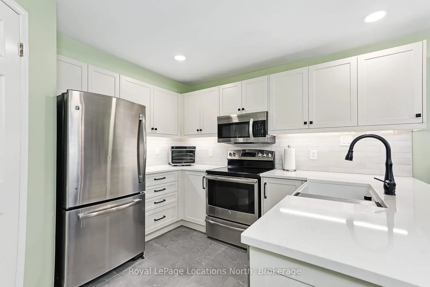 55 Trott Boulevard 139 photo 4