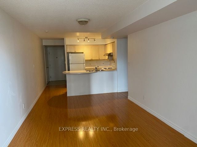 602-3 Rean Drive, Toronto, ON, M2K 3C2 photo 4
