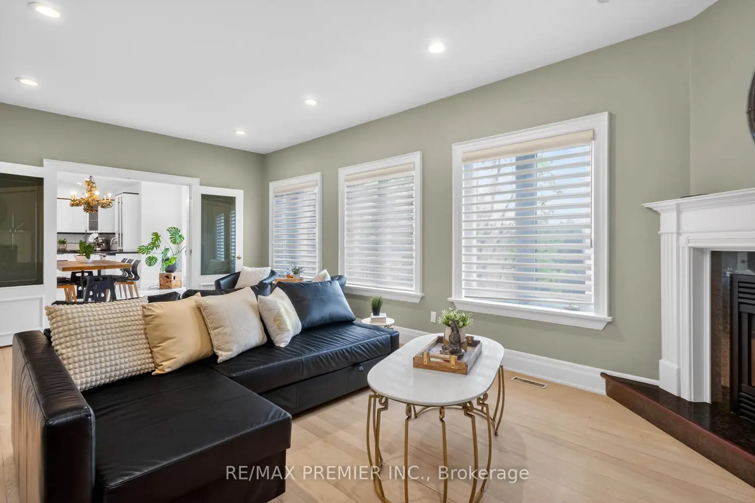 46 Deerchase Circle photo 5
