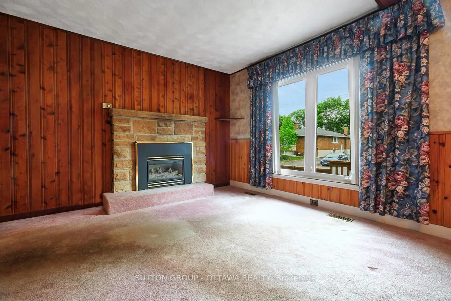 442 Wentworth Avenue photo 4