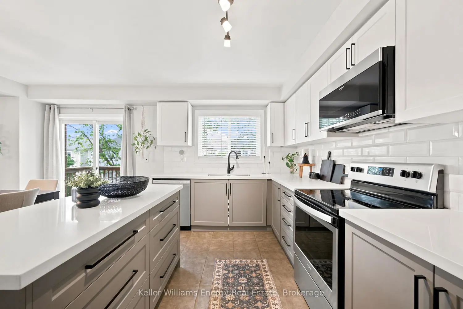 24 Katerson Lane photo 2