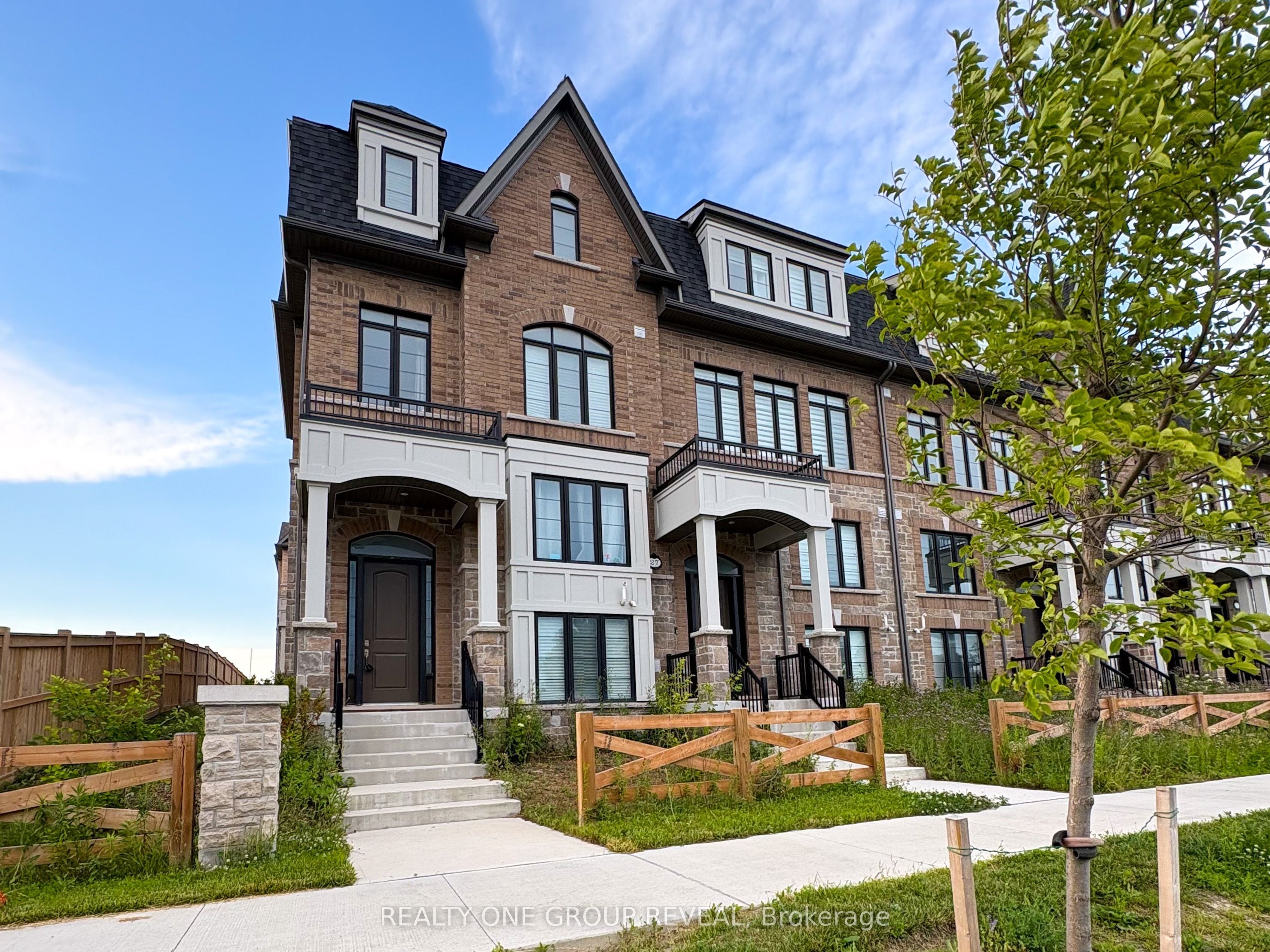 29 Icemaker Way, Whitby, ON, L1P 0L5
