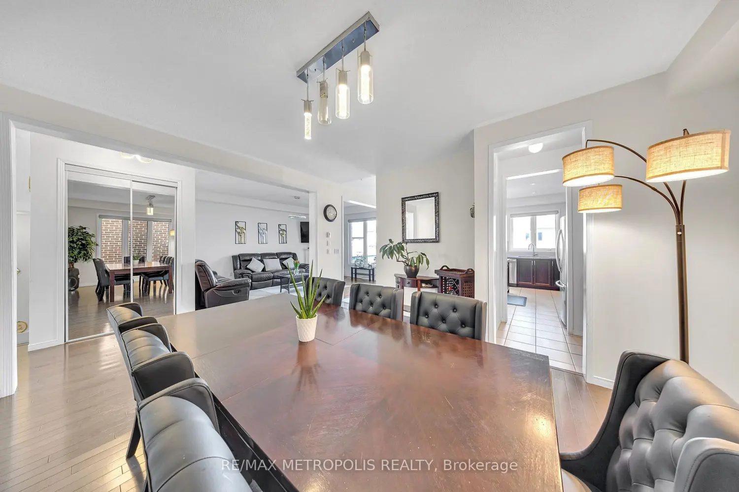 118 Cauthers Crescent photo 5