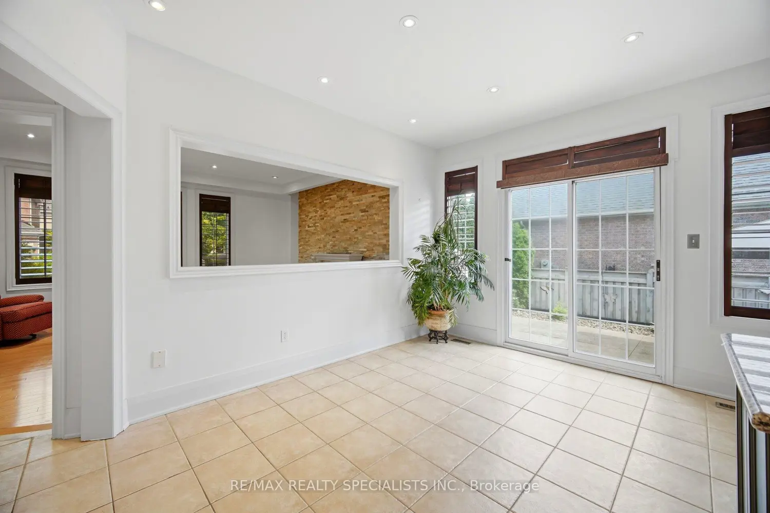 257 St. Francis Avenue photo 5