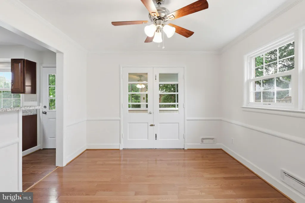 9706 Dameron Drive, Silver Spring, MD 20910 photo 4