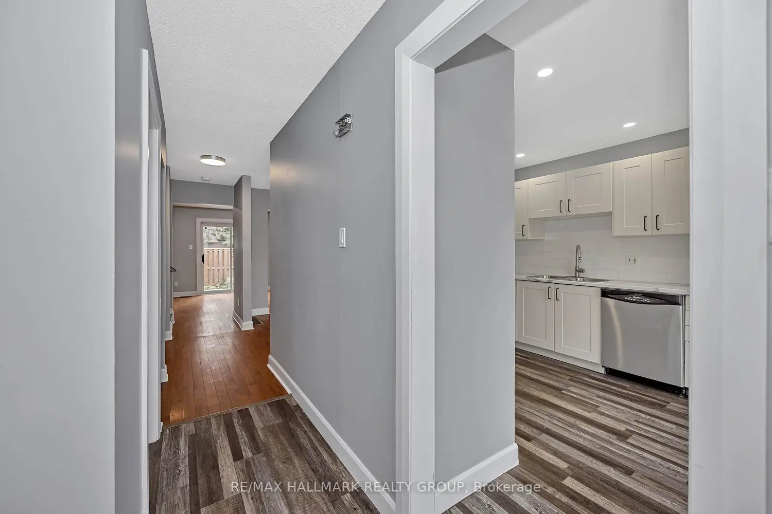 820 Cahill Drive 69 photo 2