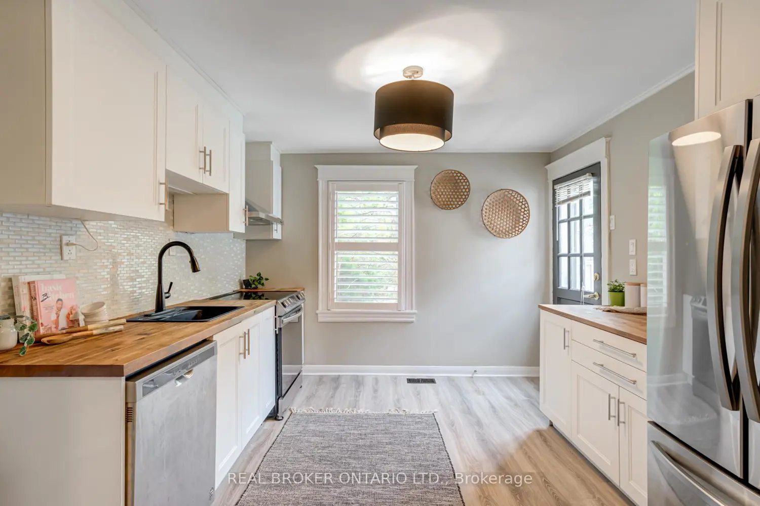 39 East Bend Avenue photo 4