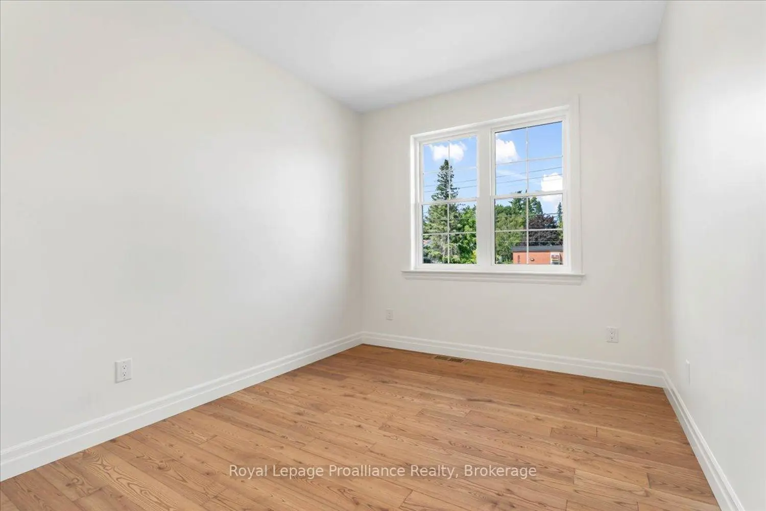 163 Pomeroy Avenue photo 4