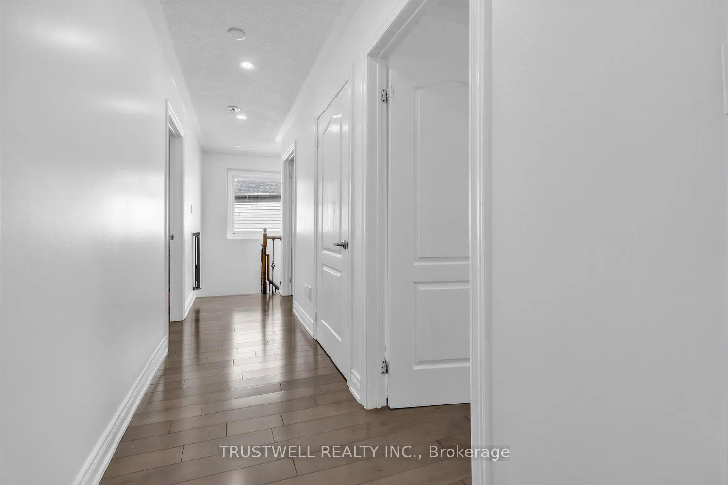 3 Waldron Court photo 3