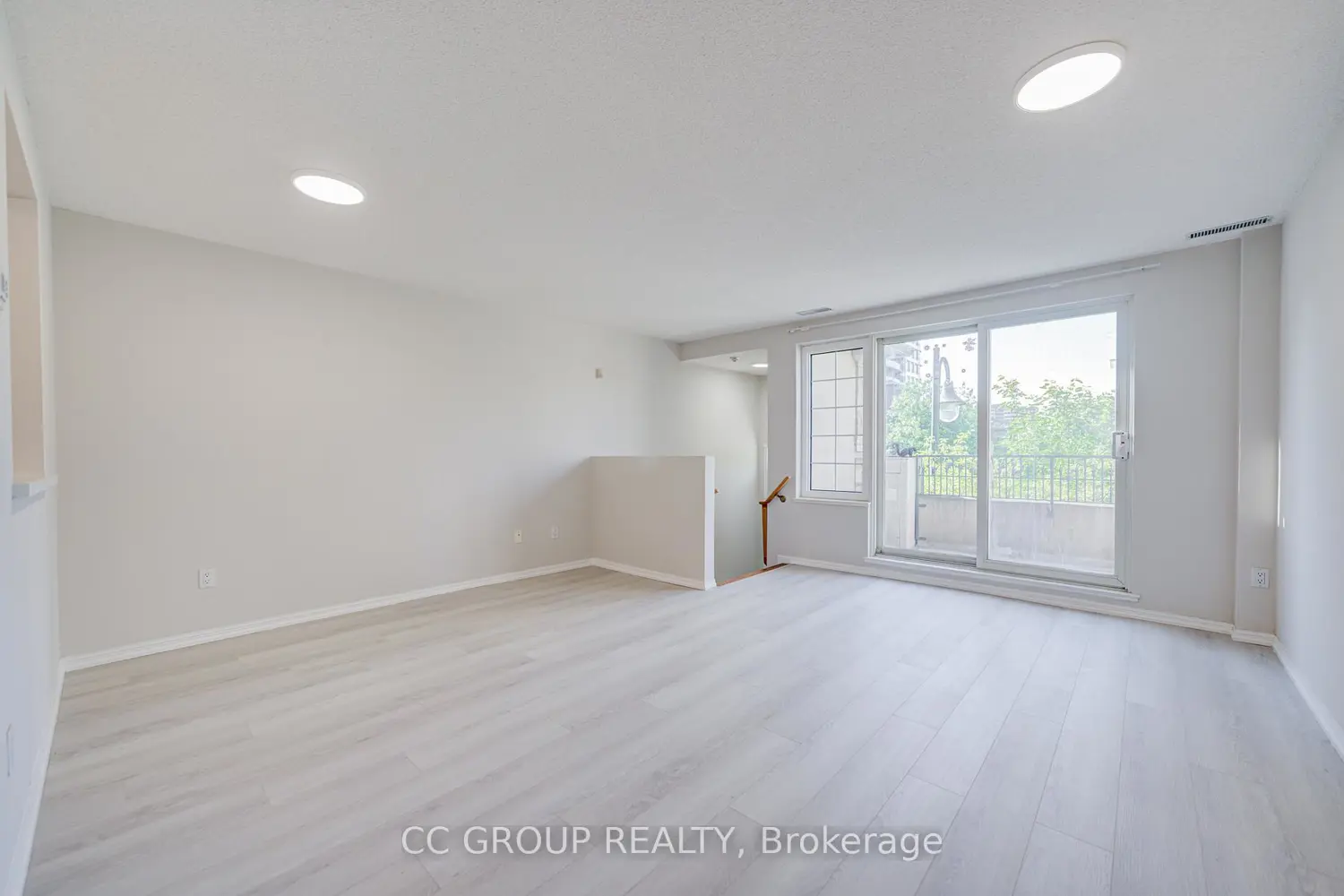 188 Bonis Avenue 519 photo 5