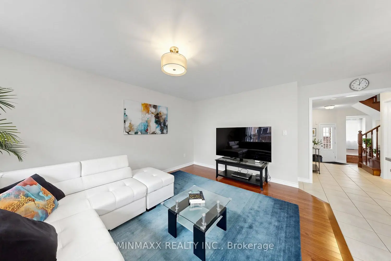 293 Reis Place