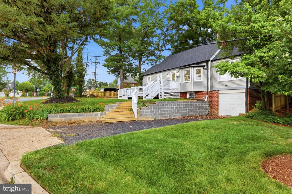 805 Langley Drive, Silver Spring, MD 20901 photo 4