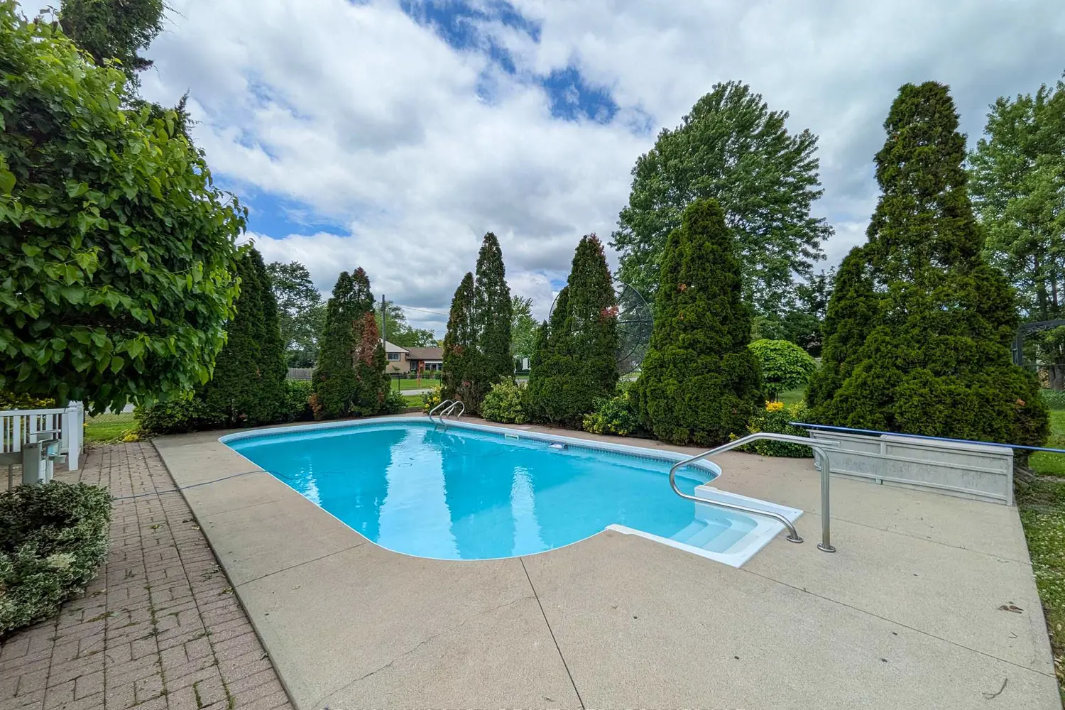 2882 Westbrook Avenue photo 4