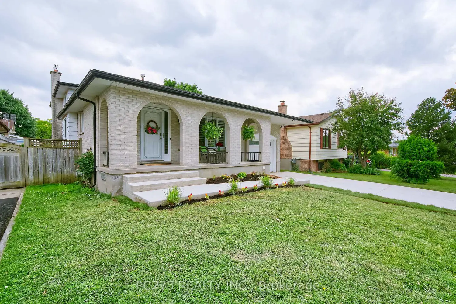 485 Ferndale Avenue photo 2