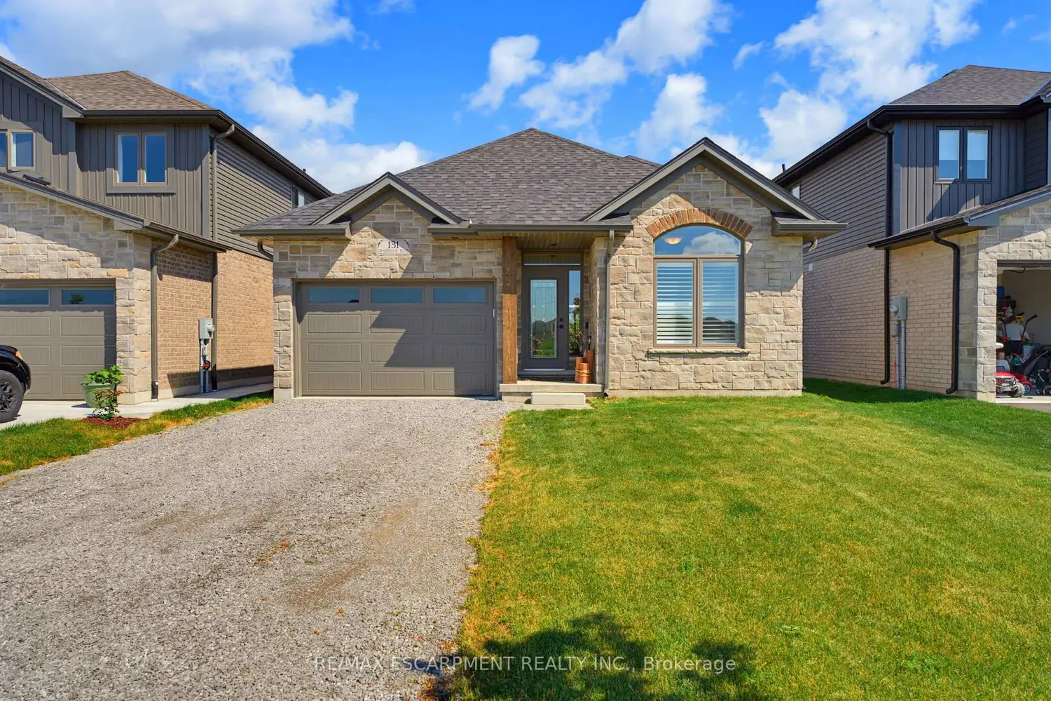 131 Craddock Boulevard photo 3