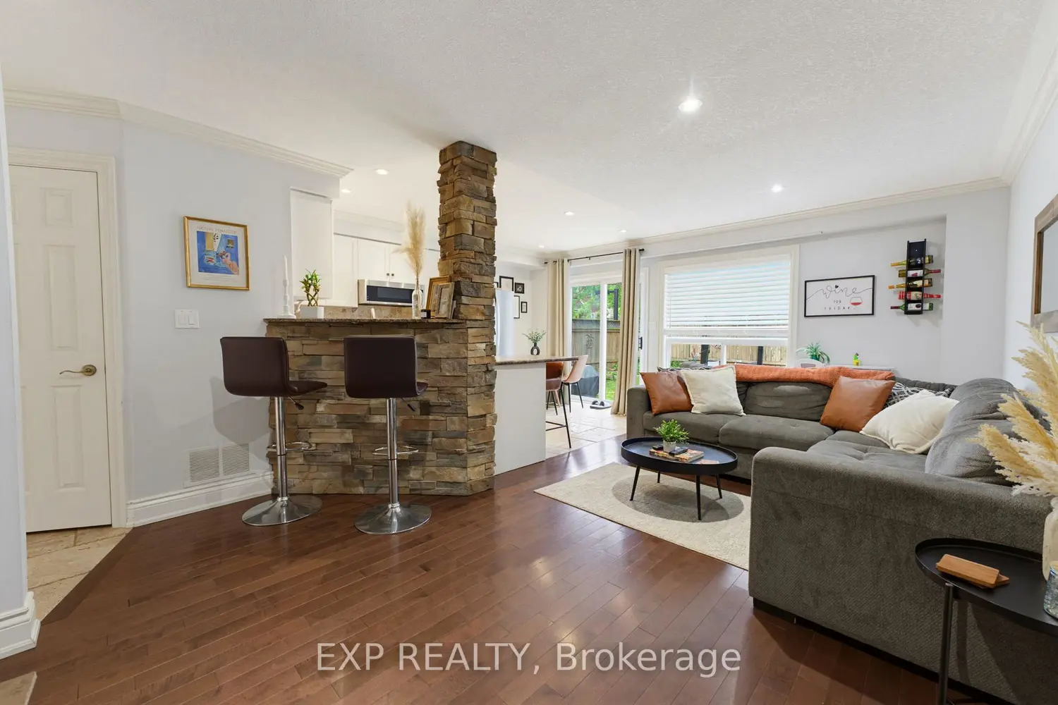 10 Cadham Boulevard 28 photo 3