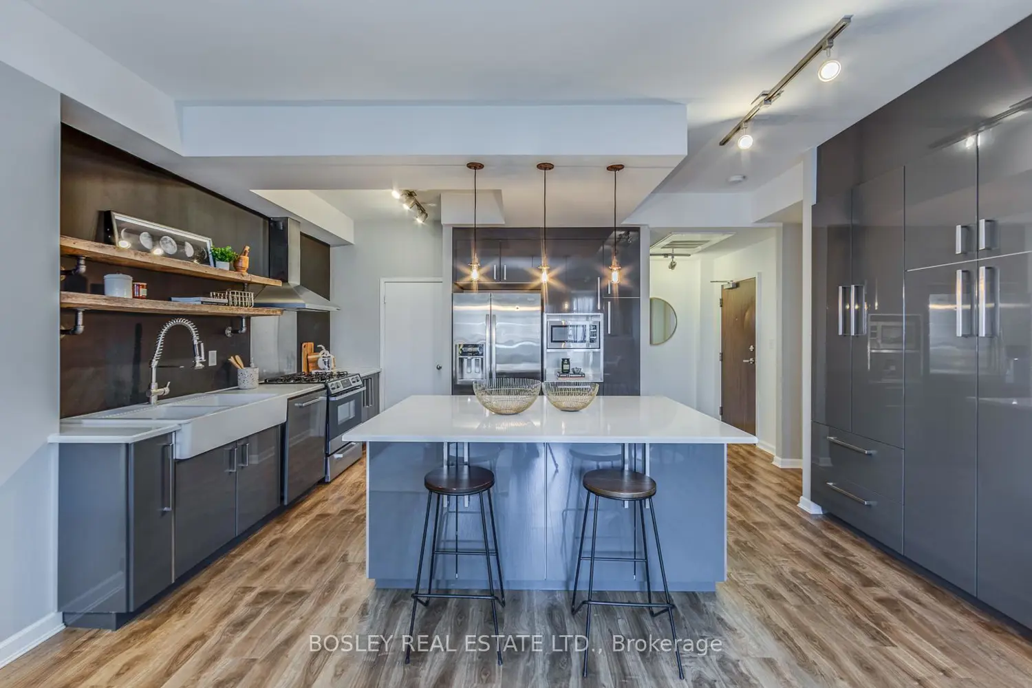 500 Richmond Street 319
