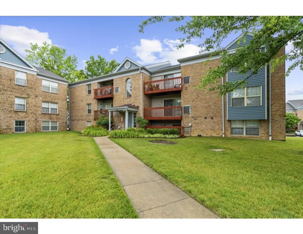 1256 Sugarwood Circle Unit 103, Essex, MD 21221