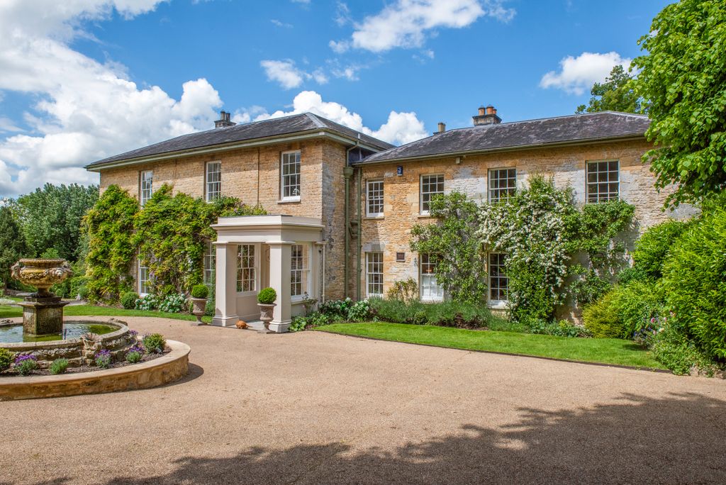 6 bed property for saleStour Provost, Dorset, Dorset SP8