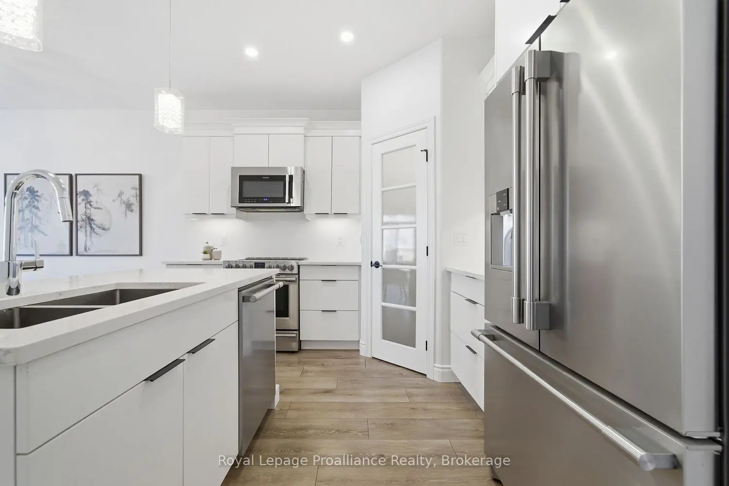17 Raycroft Drive photo 4