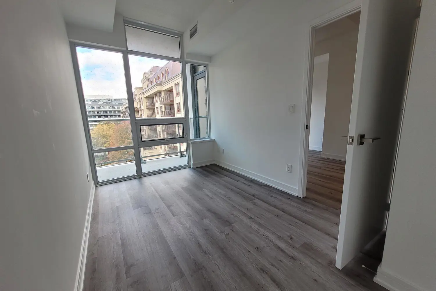 621 Sheppard Avenue 710 photo 5