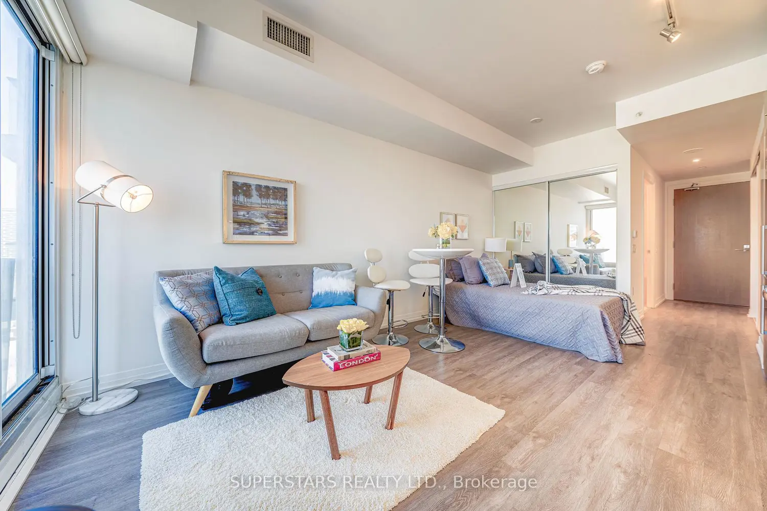 251 Jarvis Street 2507 photo 5