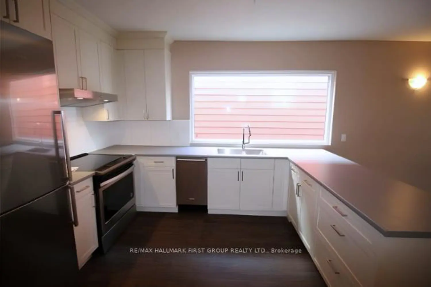 307 Greenwood Avenue photo 2