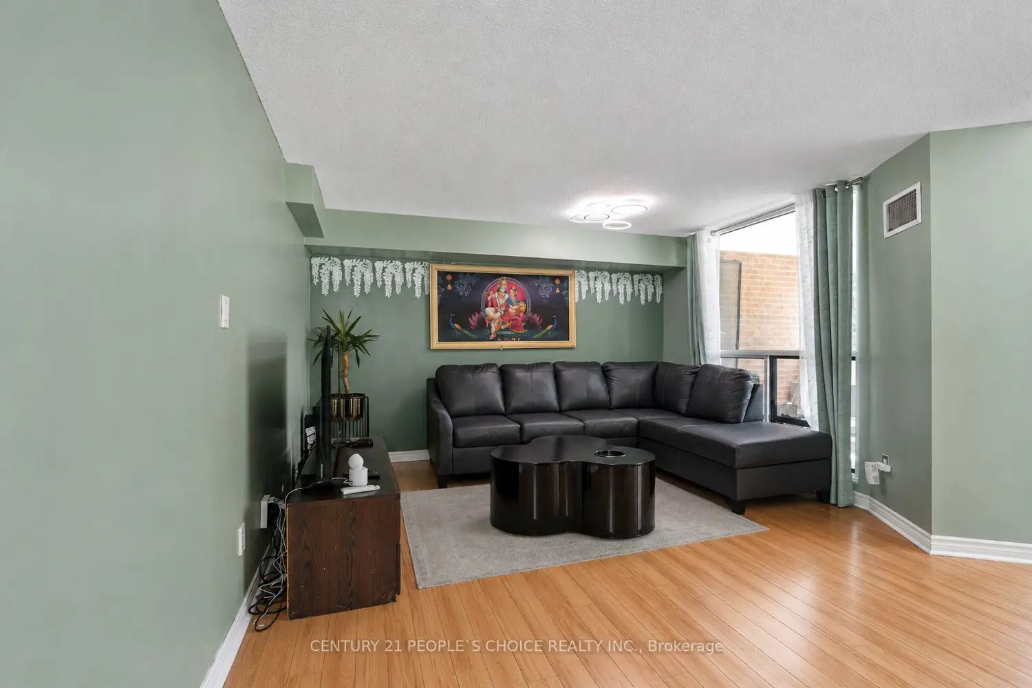 1580 Mississauga Valley Boulevard 207 photo 2