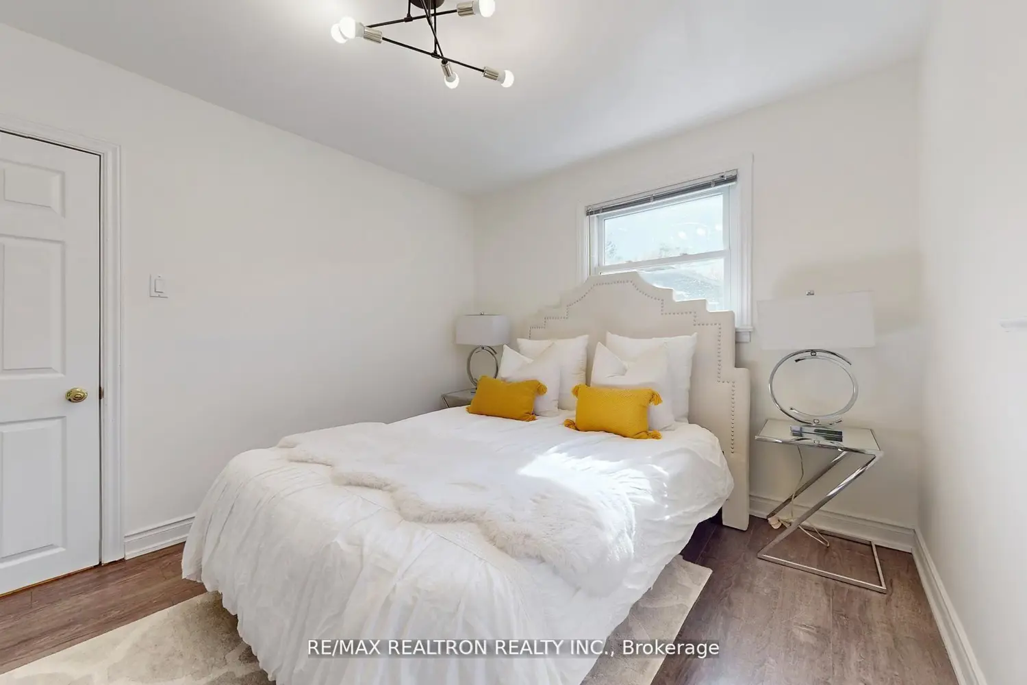 59 Machell Avenue photo 5