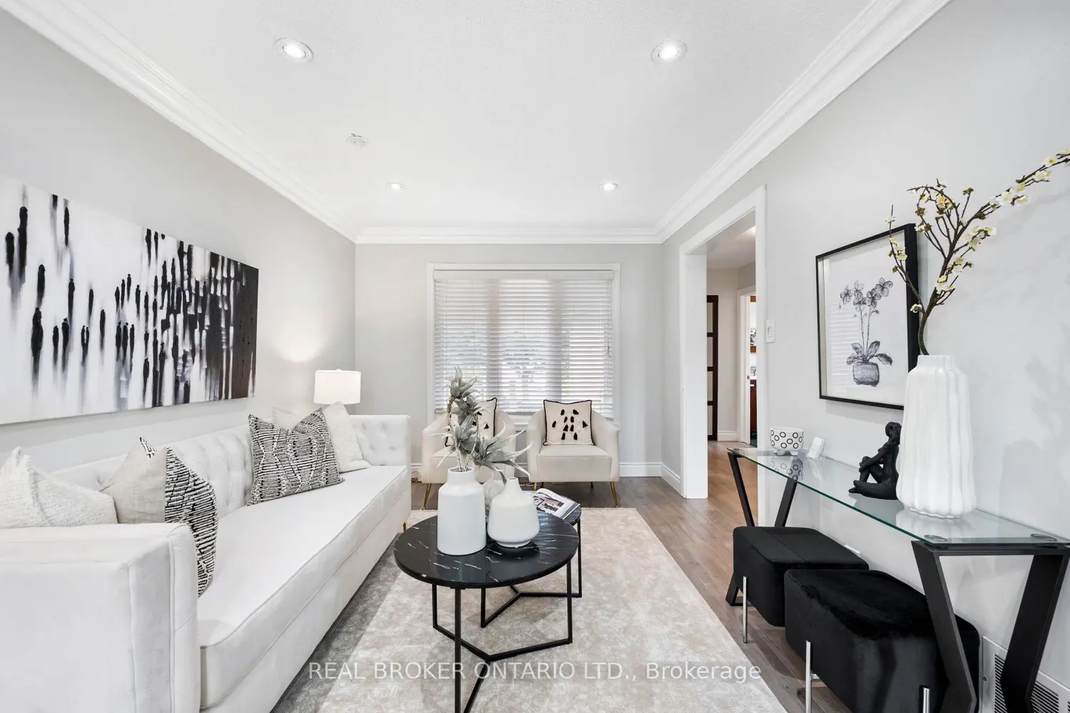 52 Vivaldi Crescent photo 3