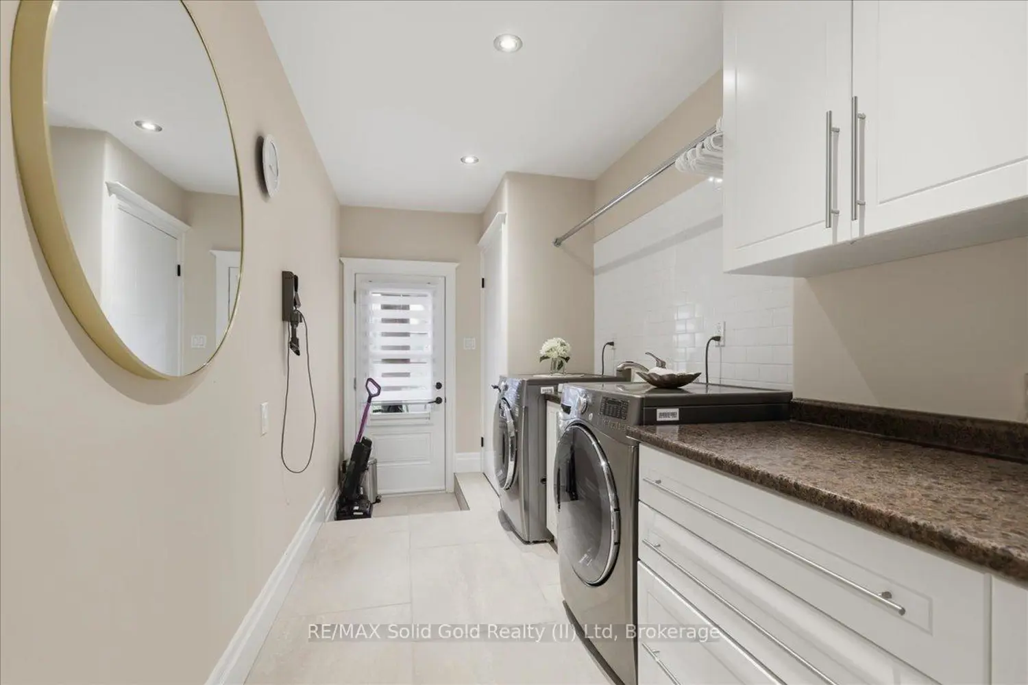 2371 Snyders Road photo 5