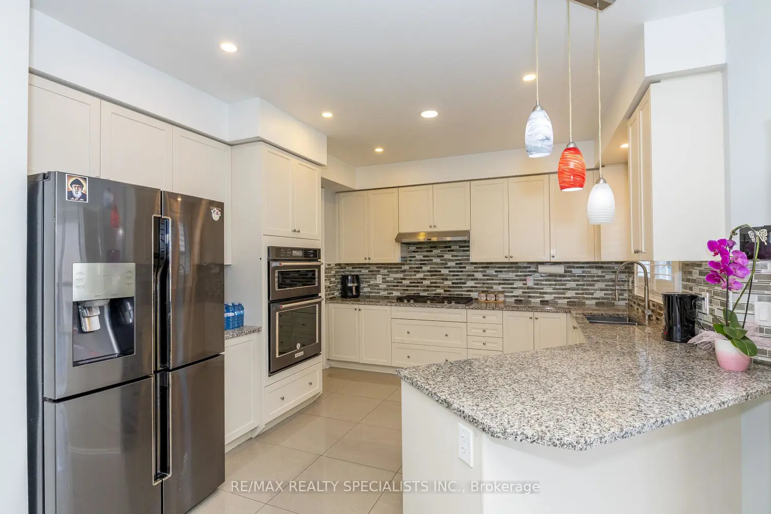 8 W Dykie Court photo 3