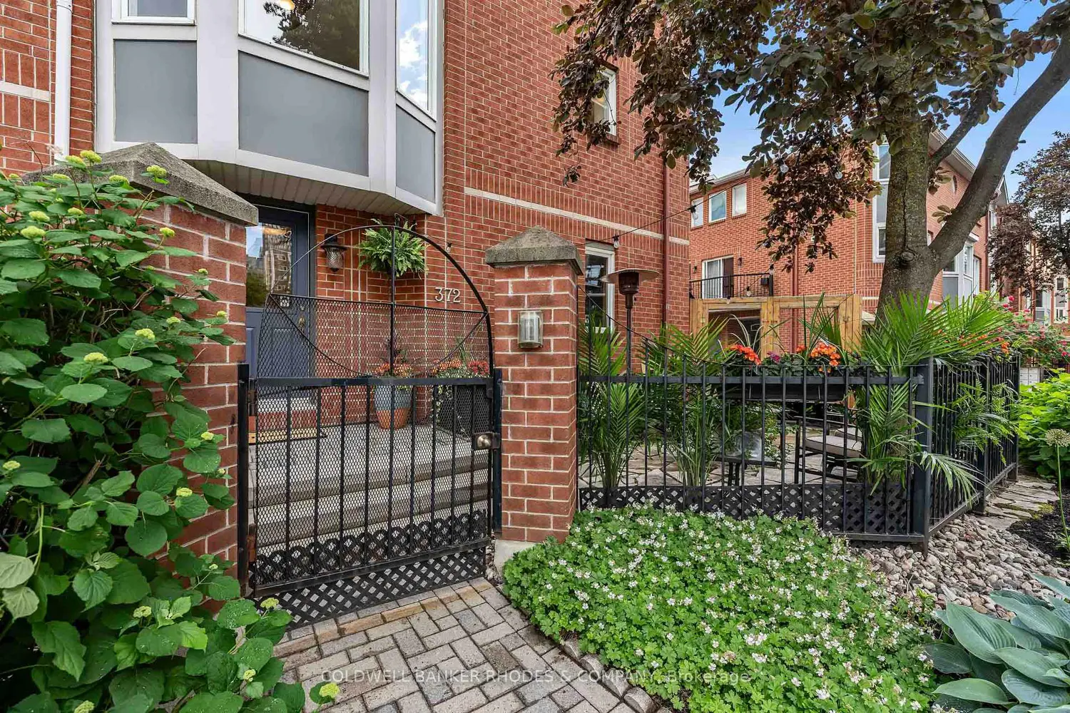 372 Lisgar Street photo 4
