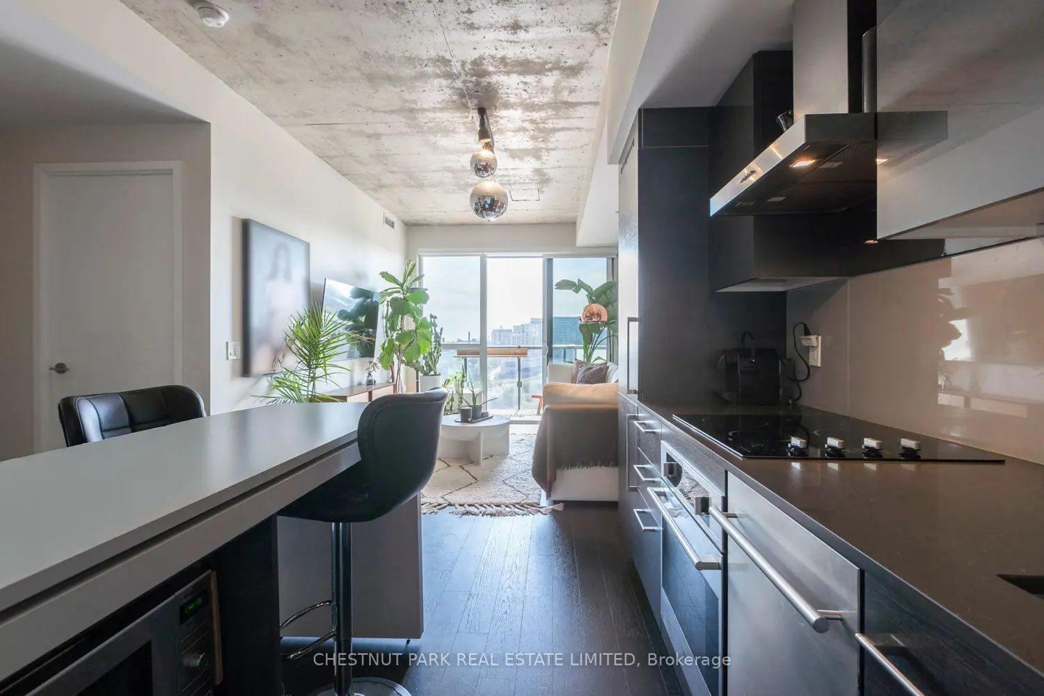 1030 King Street 1122