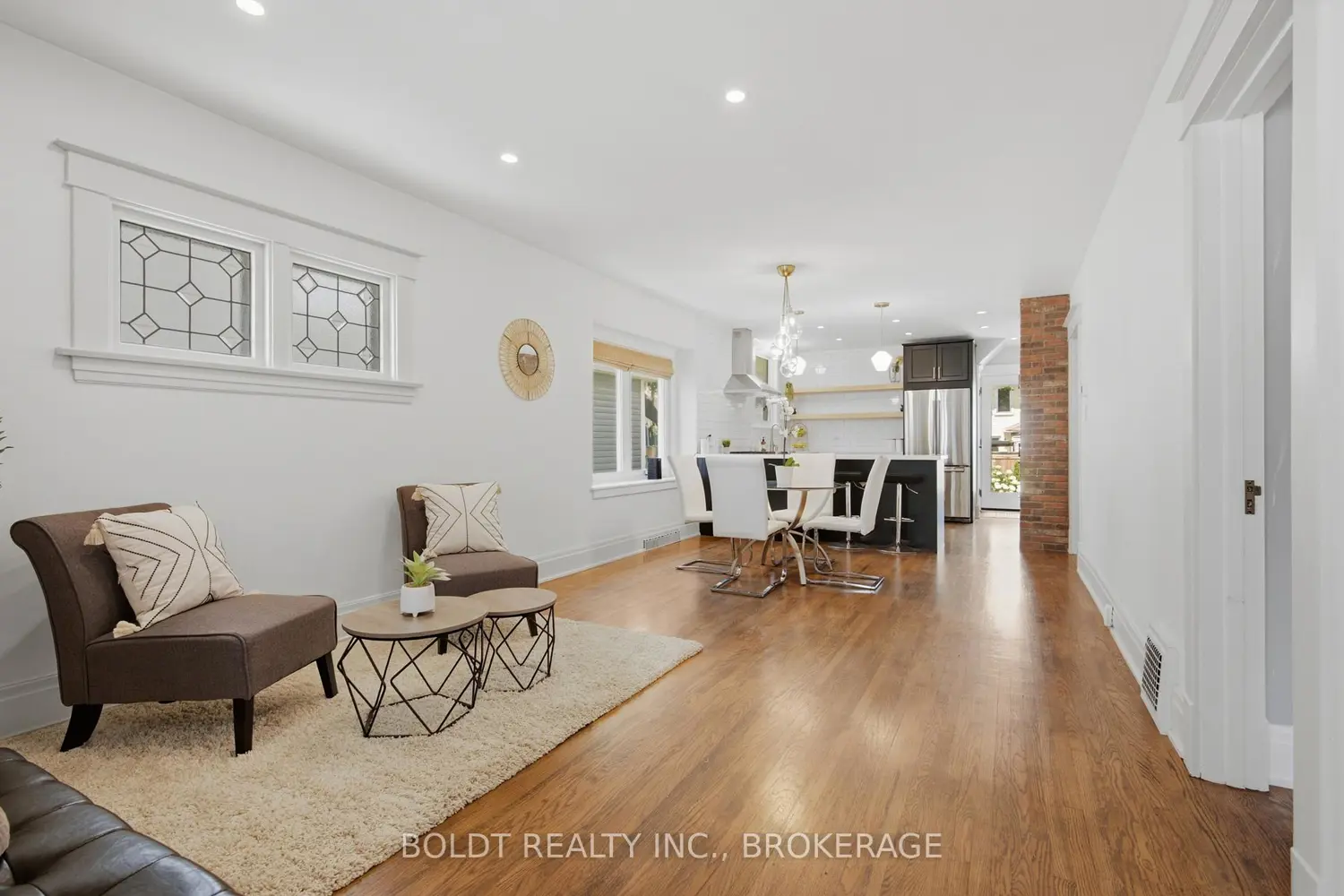21 Albert Street photo 5