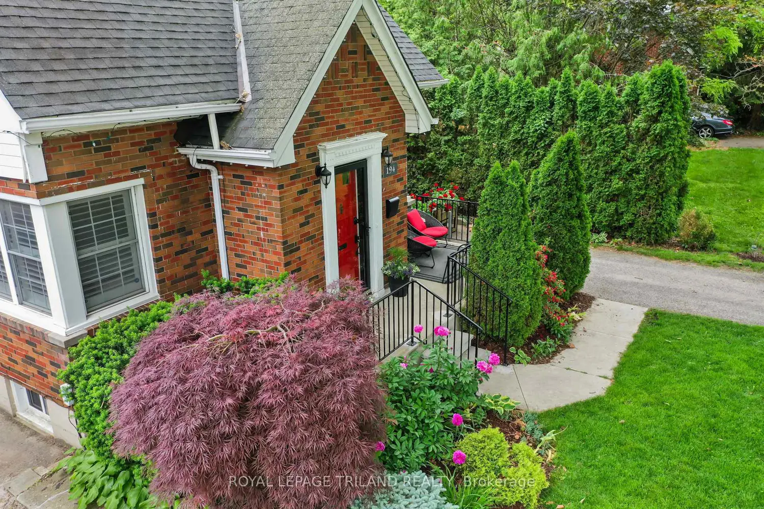194 Belgrave Avenue photo 3
