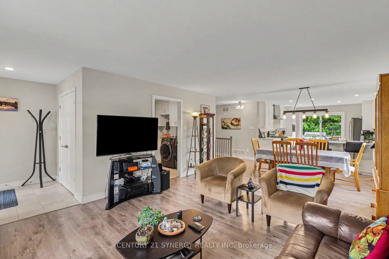 27 Calco Crescent photo 2