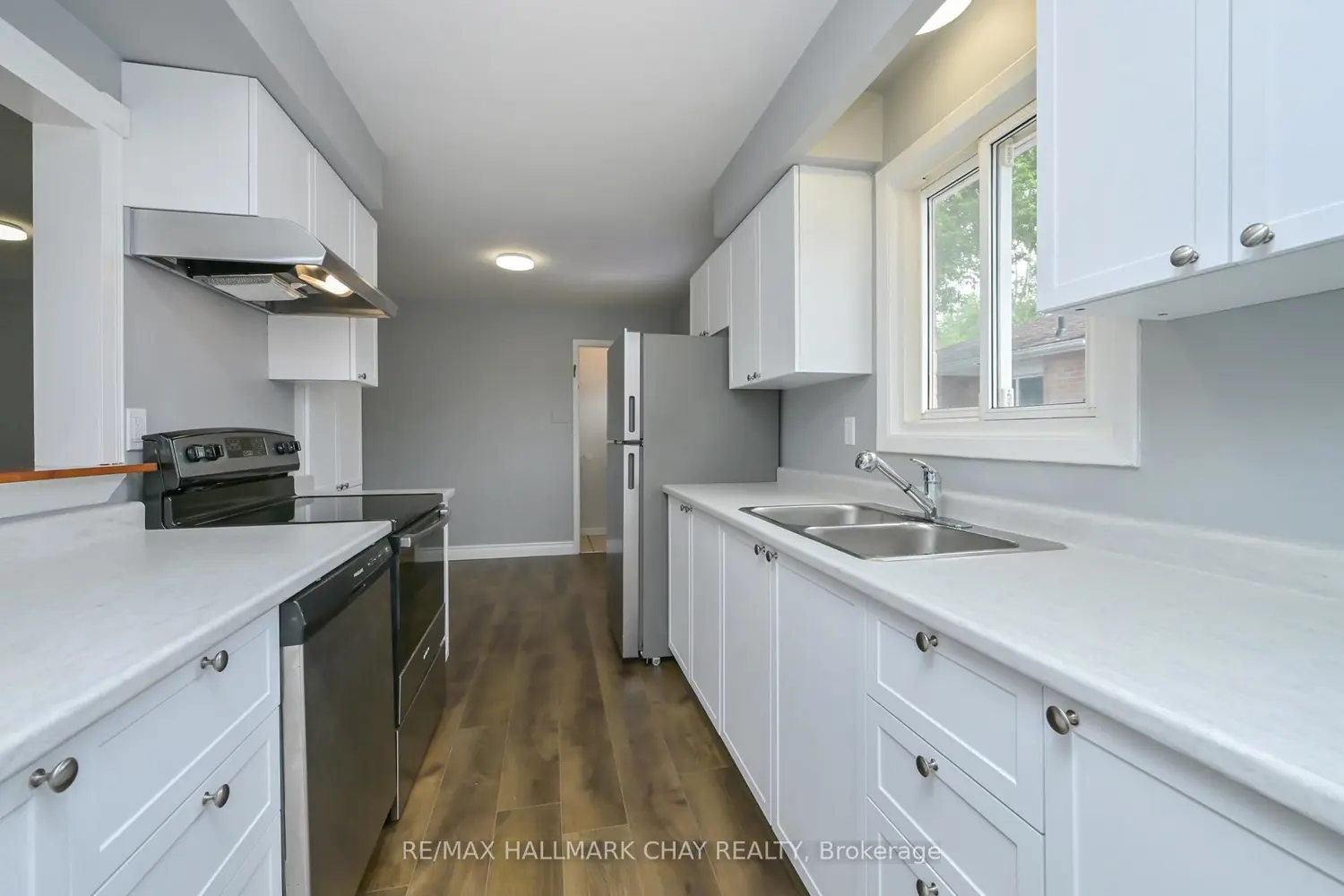 186 Beattie Avenue photo 4