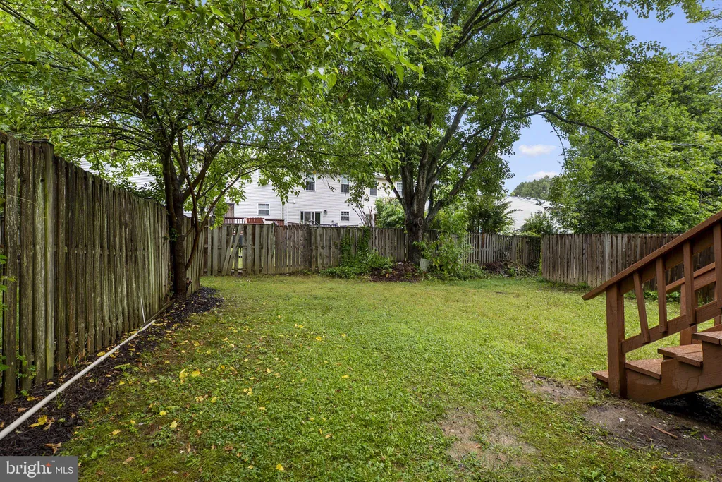 1104 Travis Lane, Gaithersburg, MD 20879