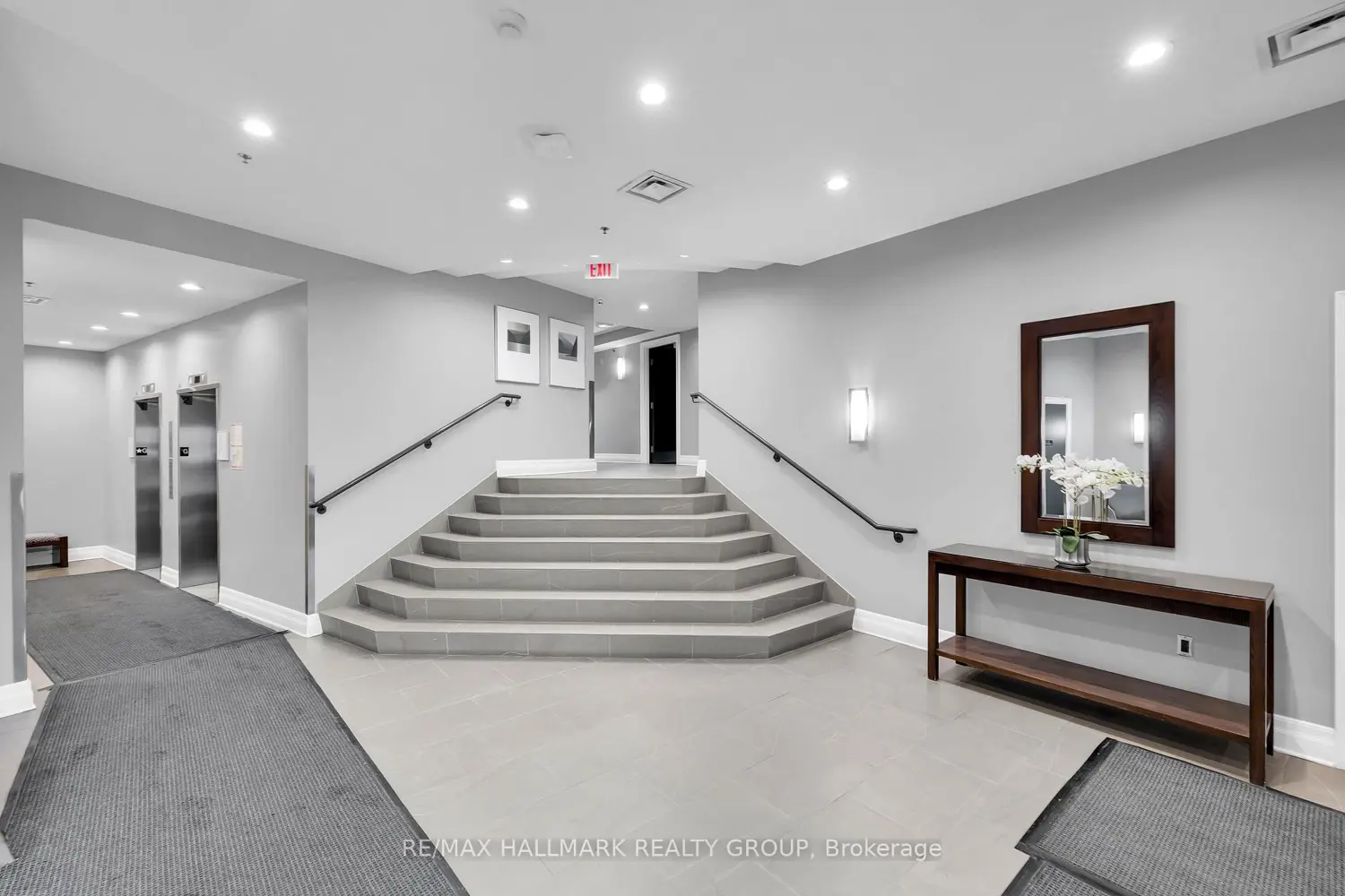 420 Berkley Avenue 705 photo 4