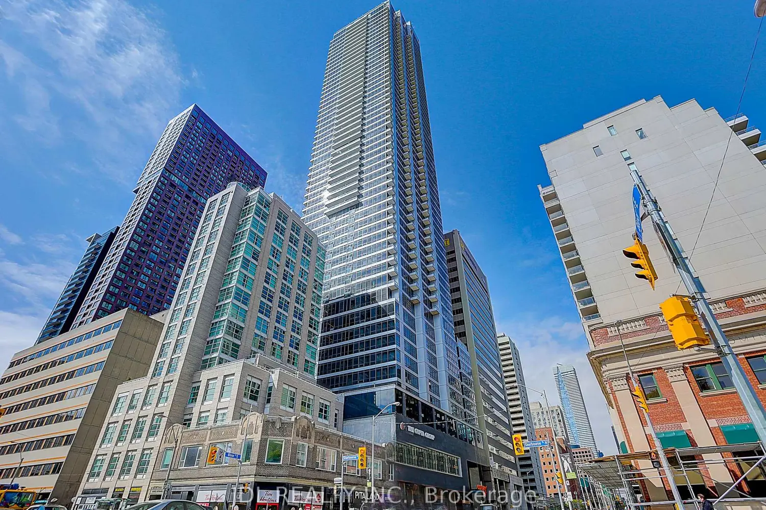 395 Bloor Street 3902