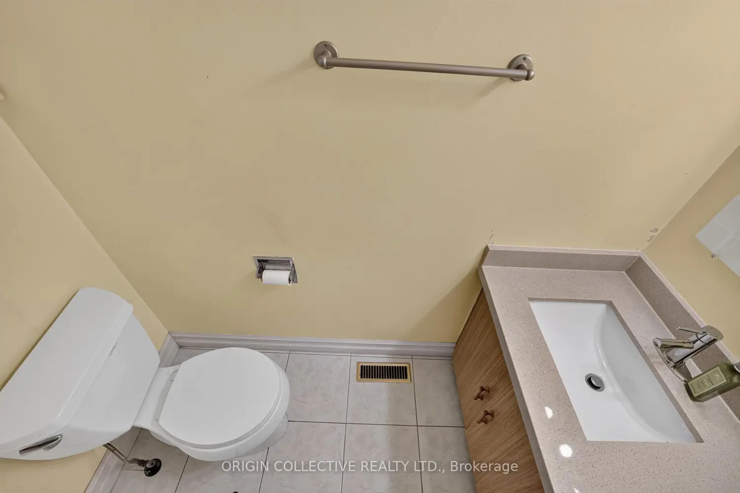 4 Usherwood Court photo 3