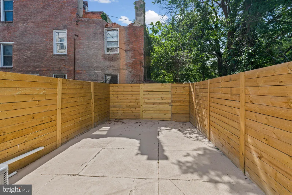 706 N Arlington Avenue, Baltimore, MD 21217