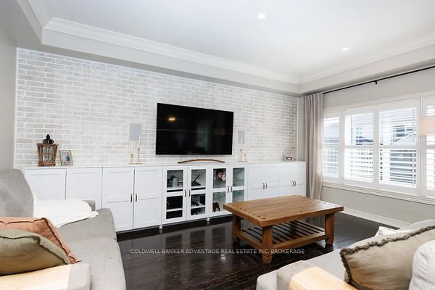 166 Wallace Avenue photo 5