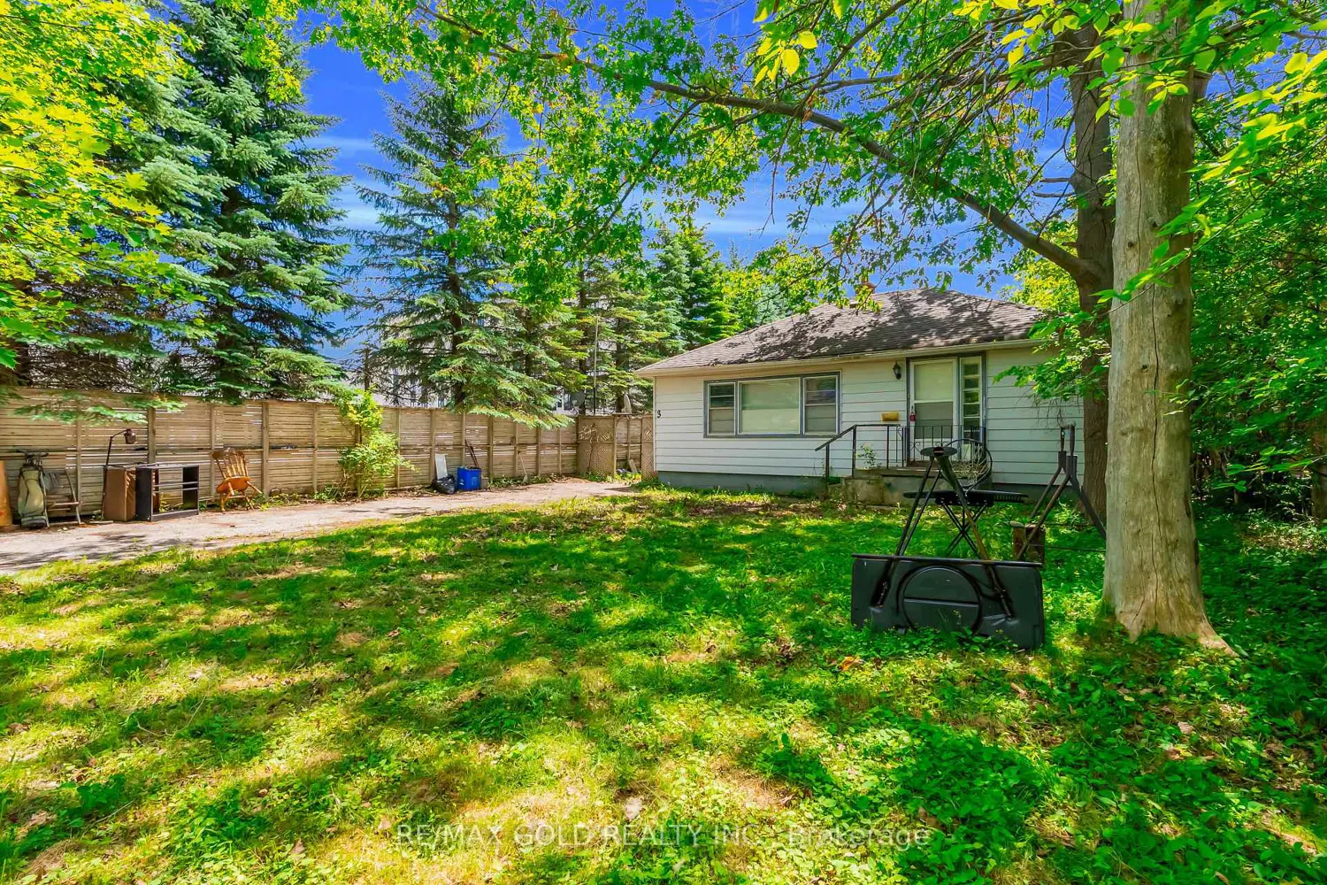 3 Aubrey Avenue photo 4