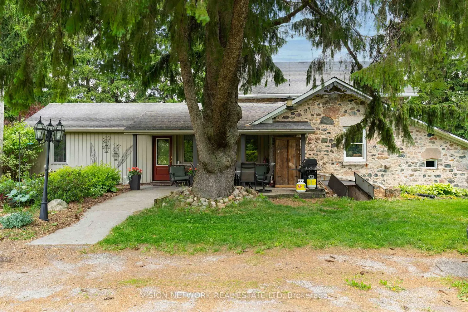16792 Oliver Drive photo 3