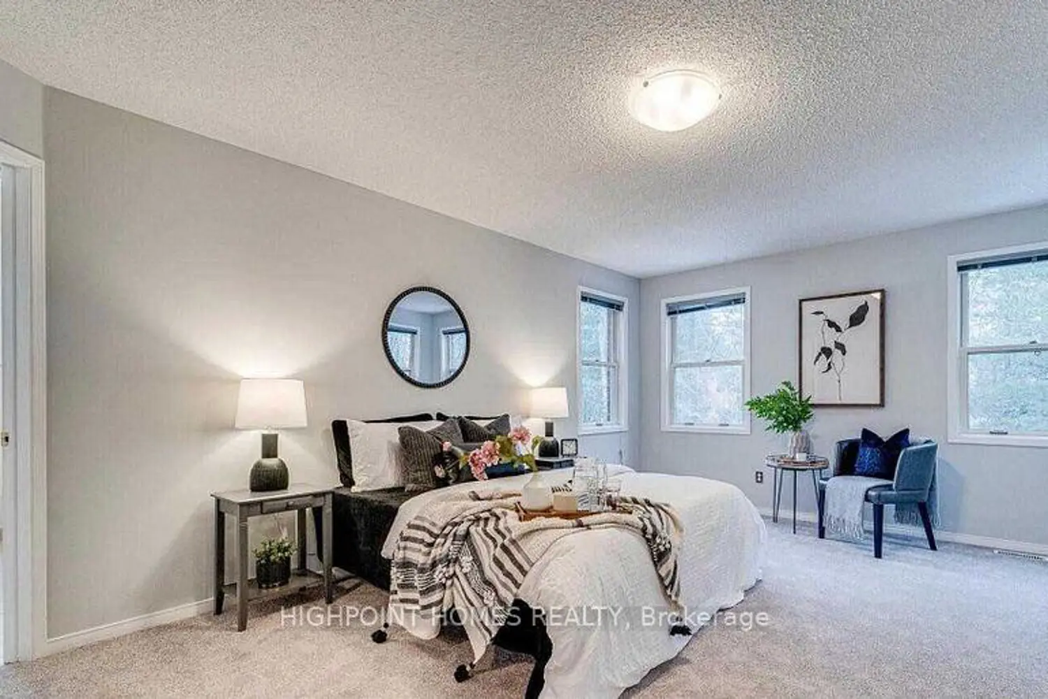 903 Alanbury Crescent photo 3