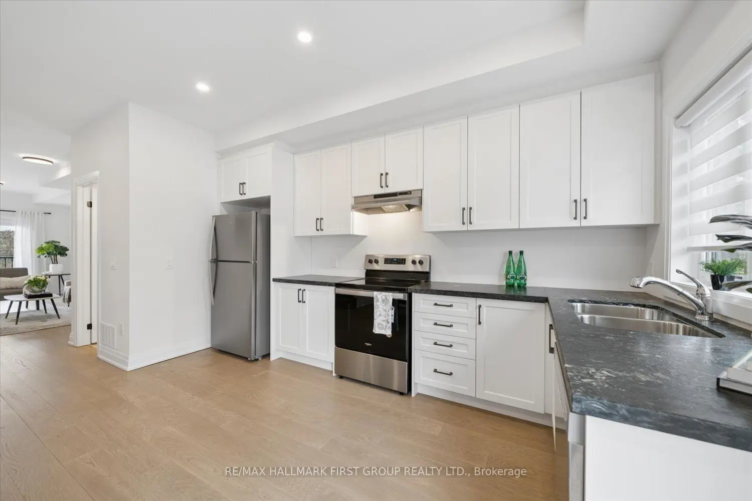 67 Marret Lane photo 5