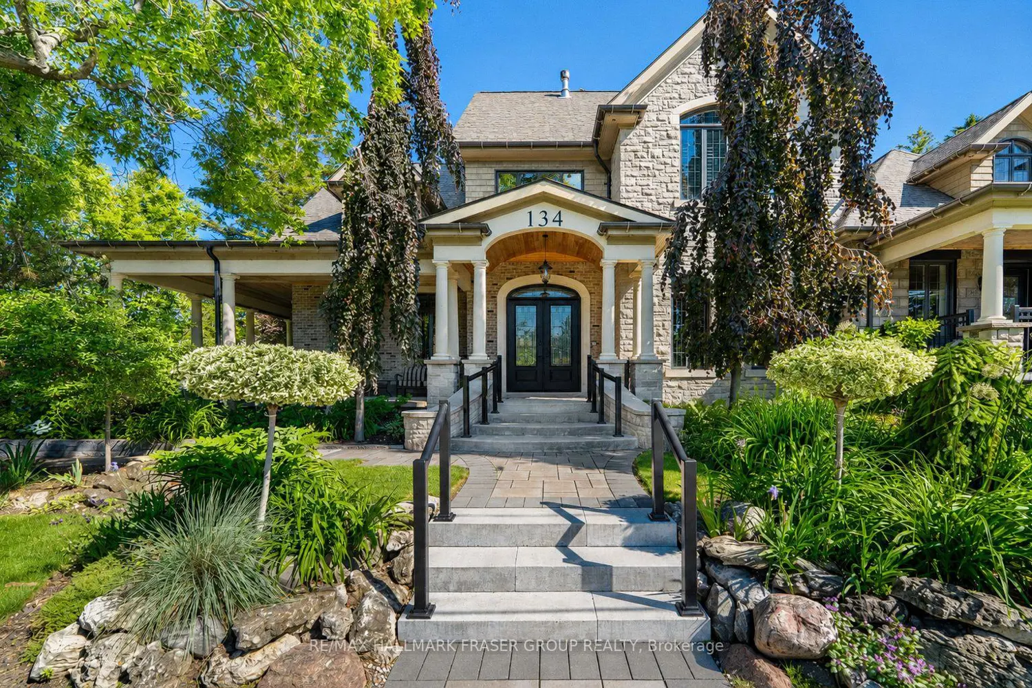 134 Front Street photo 2